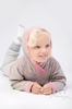 Изображение 
            
                Детская толстовка с капюшоном на меху серый меланж с розовыми коронами
            
                    